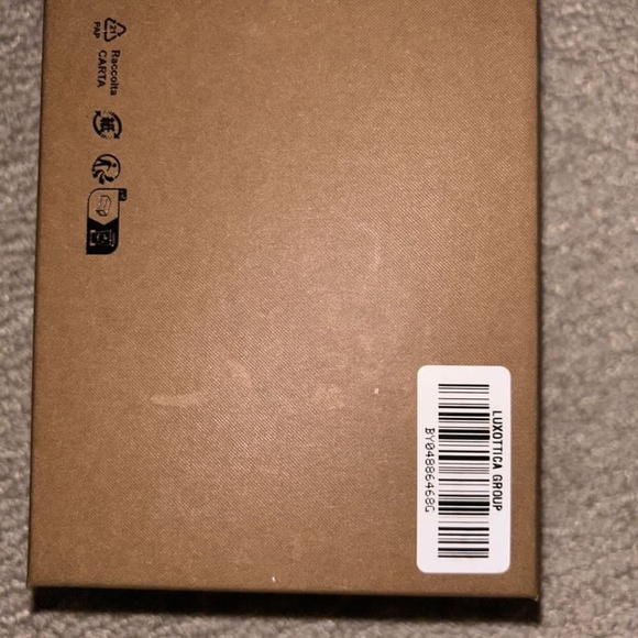 BURBERRY SUNGLASS - Picture 14 of 14